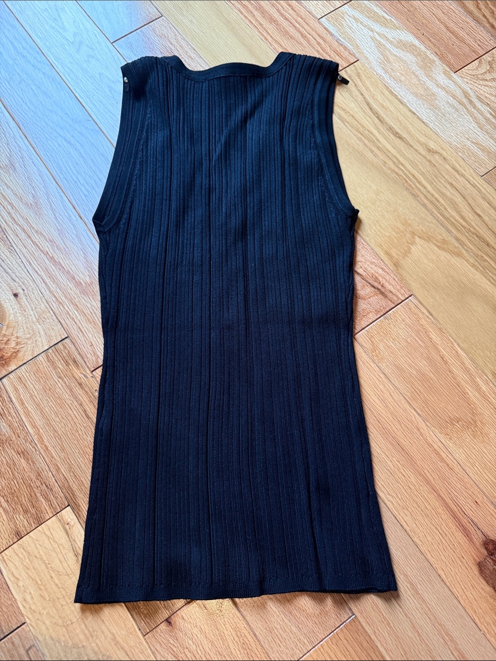 White House Black Market Black Ribbed Snap-Front Knit Top - Size M - Picture 3 of 3